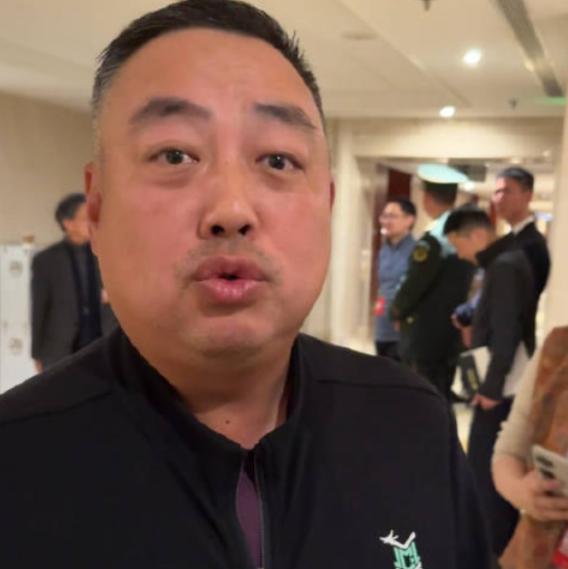 从世界第一到退赛养伤,林诗栋怎么了?刘国梁一句话点破,教练组有苦衷