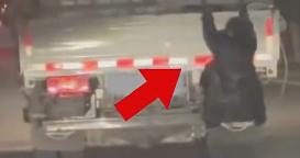 新疆一女子怀疑丈夫出轨，竟在晚上挂在丈夫的货车车尾试图跟踪，民警依法对司机记3分罚款200元