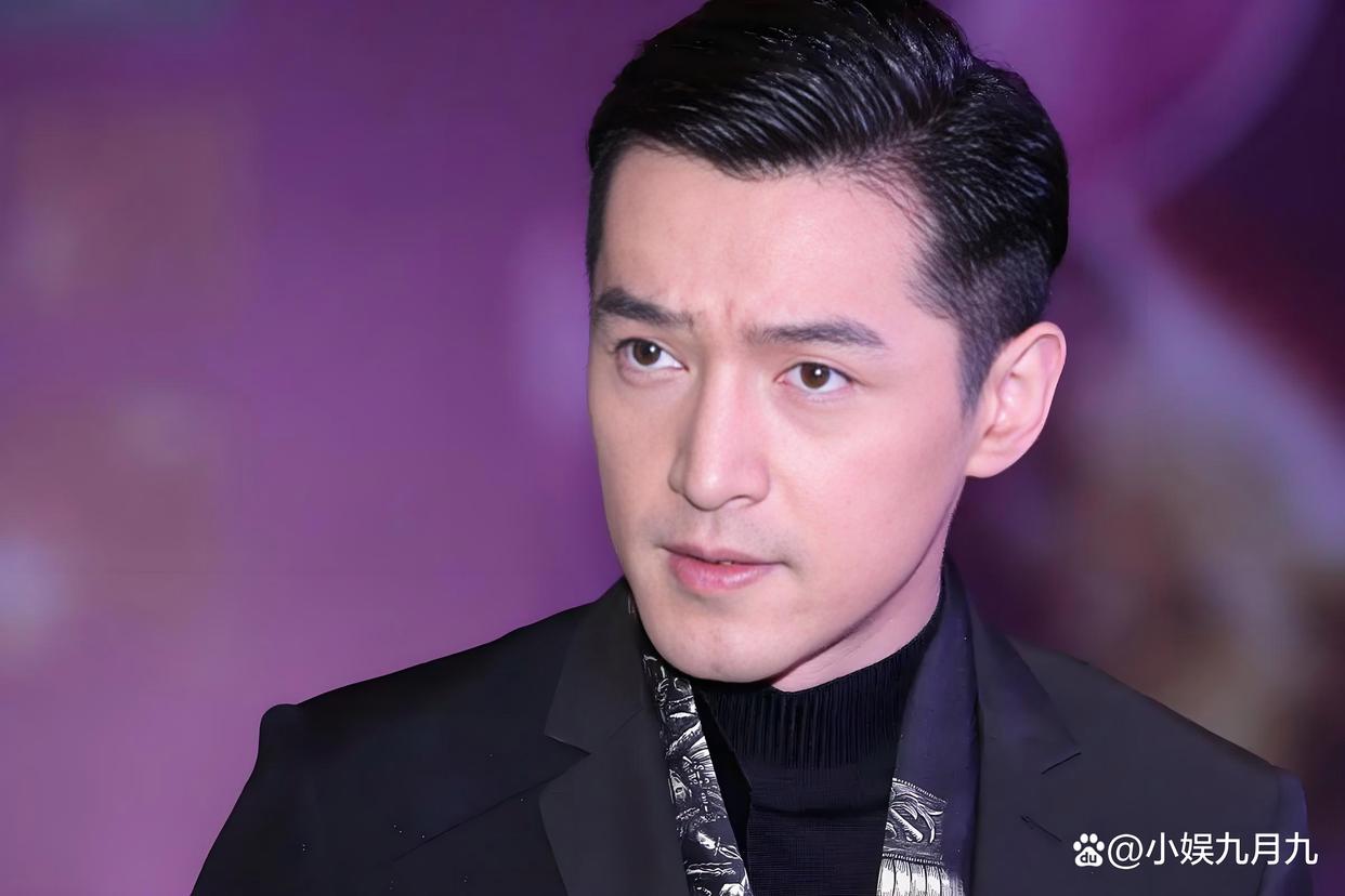 微博粉排名前十男星,胡歌在线,TFBOYS王俊凯/王源/易烊千玺入榜