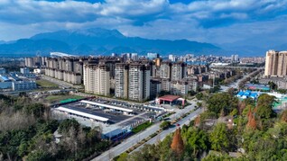 中国石油四川销售公司首座站外重卡充电站投运--地方