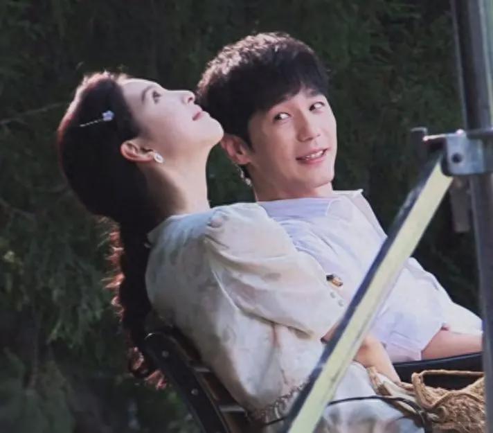 郑晓龙又出神作!白宇炸场,章若楠年代剧首秀,被丁勇岱抢了风头