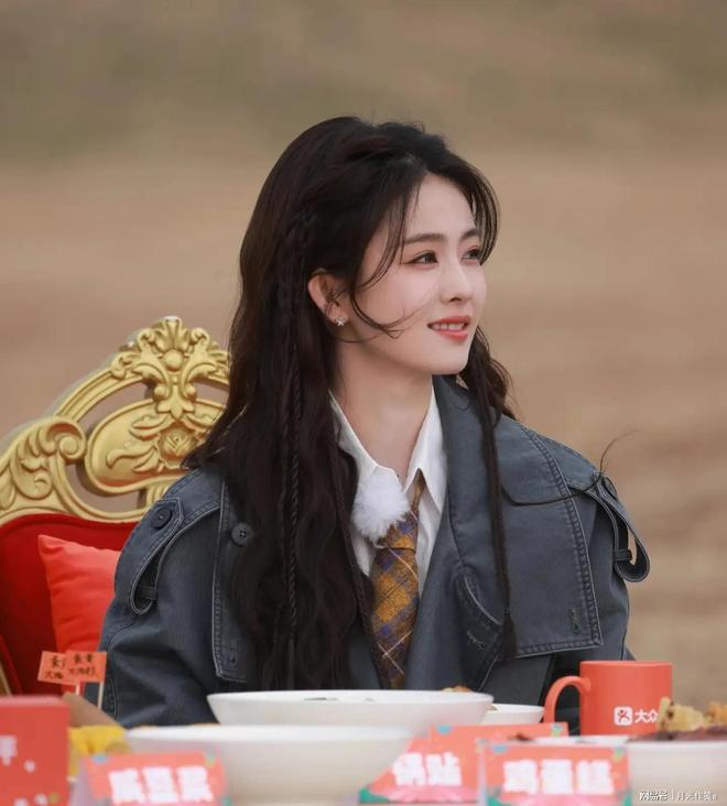 白鹿飞行嘉宾刷新跑男热度，网友：白鹿光芒盖过节目