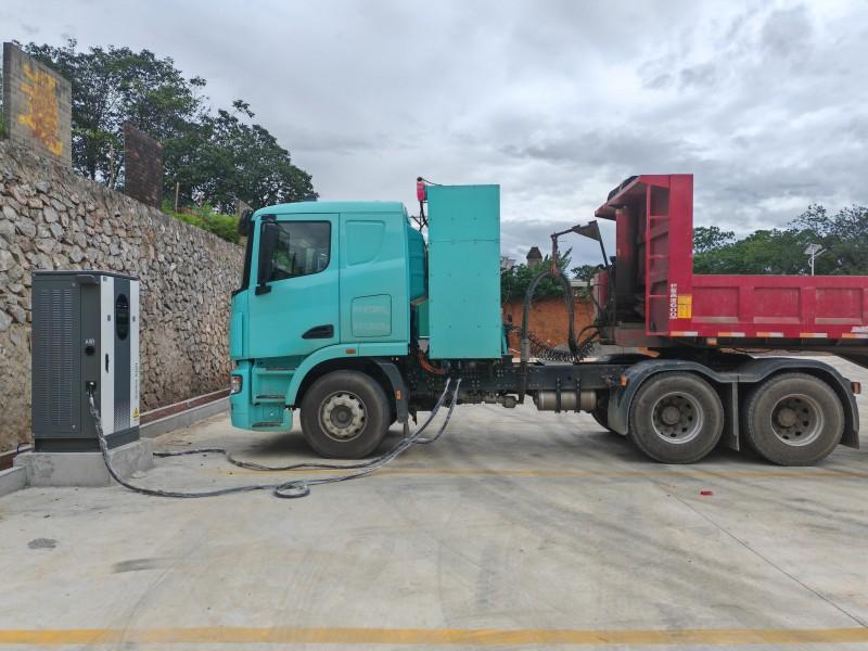 AI 液冷超充发力 宇视科技重卡充电桩撑起物流绿色新脊梁