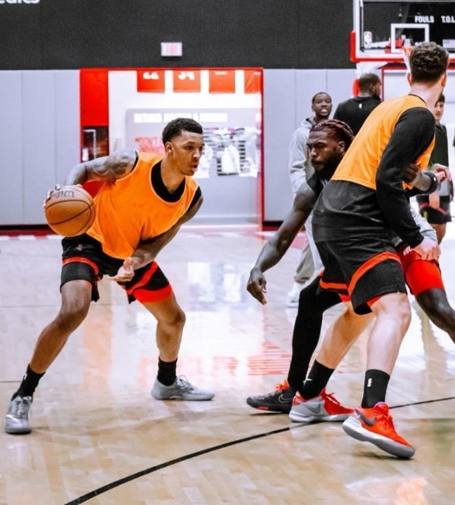 火箭需拆队甩卖？名宿支招：3巨头仅留2人，交易双核之一，换明星搭档杜兰特