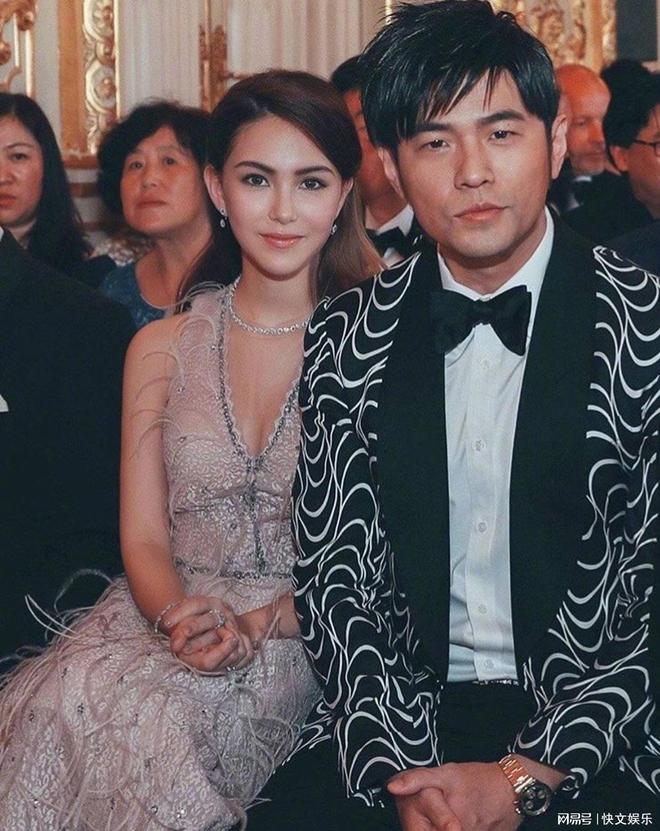 45岁周杰伦在法国庆生！林俊杰、王俊凯齐祝贺，娇妻昆凌陪伴左右