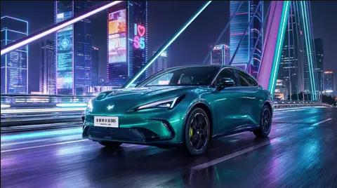 极狐全新阿尔法S5上市，全场景智能互联解锁便捷用车生活