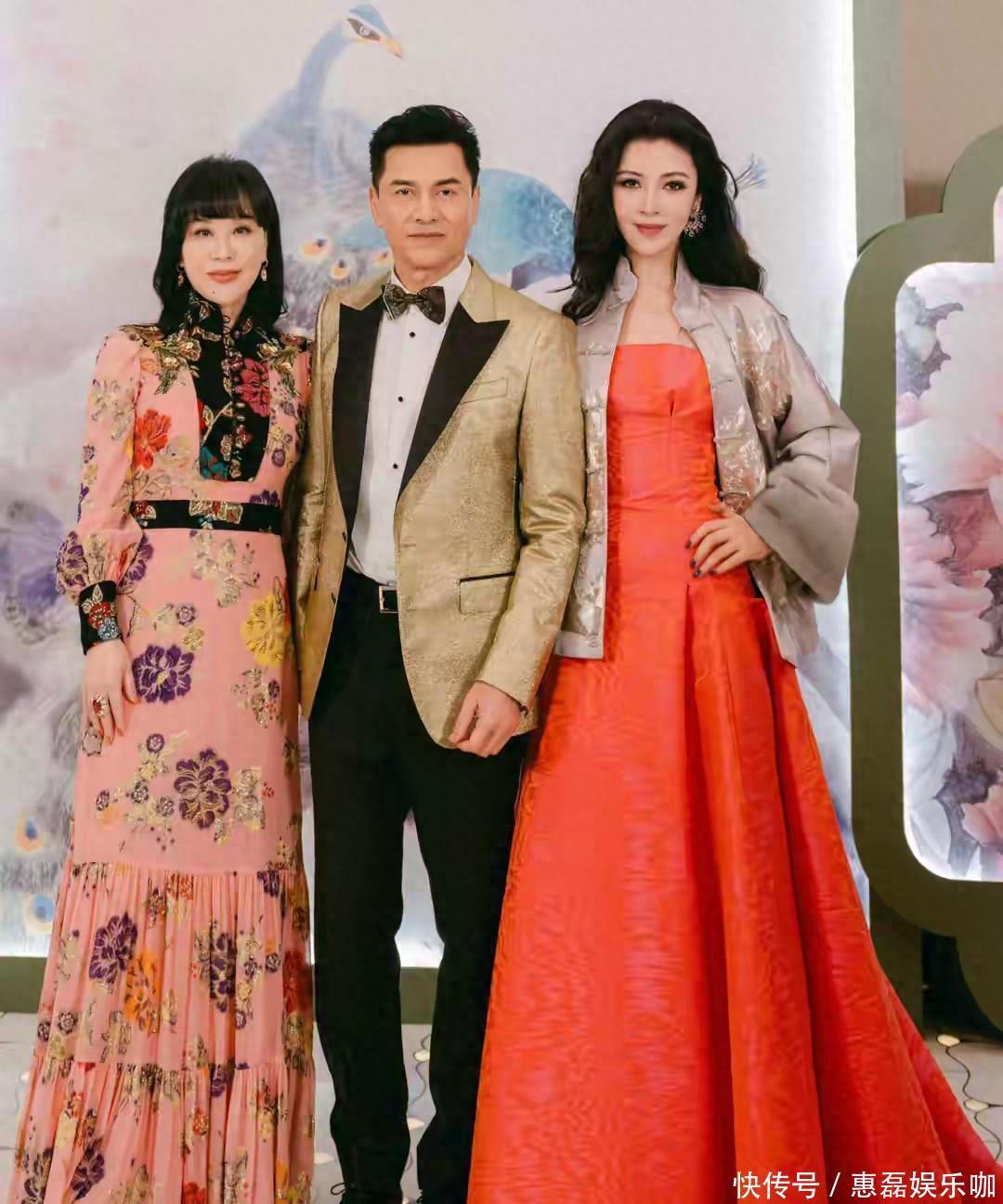 70岁吕良伟宴客众星齐聚，冻龄状态惊呆全场! - 360娱乐