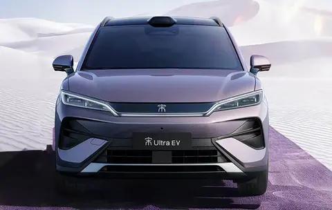 全系标配闪充15.19万起售，比亚迪宋Ultra EV敲开中型纯电SUV大门
