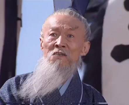 经典重现！老版《三国演义》中唐国强饰演的诸葛亮，气场全开，热血沸腾！