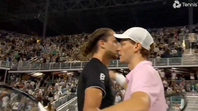 辛纳7连胜兹维列夫，阳光双赛双杀对手