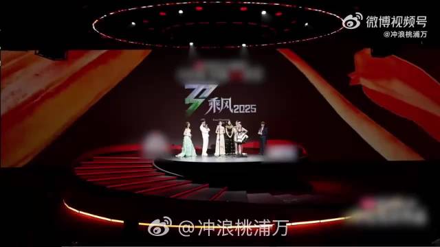 李嘉琪说参加浪姐太值了，一场场训练和舞台下来瘦超多变超美的！