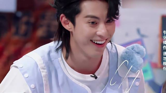 李雪琴实惨！被魏大勋一顿猛泼，王鹤棣都看懵了