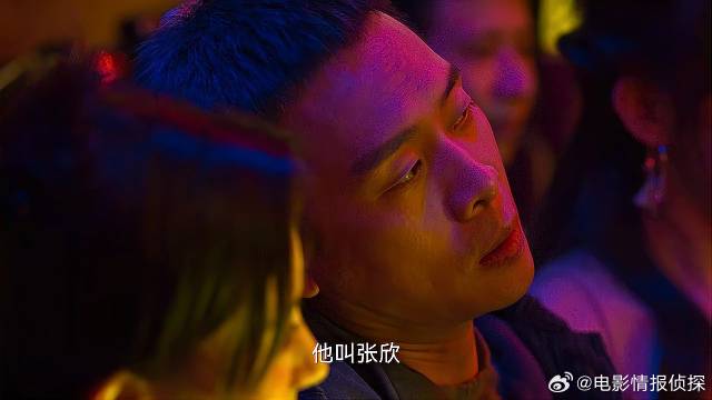 安欣正式入黑帮 老大为表欢迎，带其去夜总会狂欢