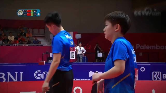 这时段的莎莎很依赖头哥，大头真很有哥哥的样，鼓励安慰妹宝，王楚钦孙颖莎