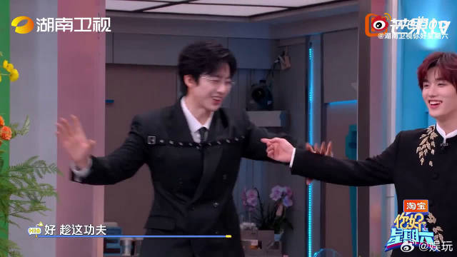 名场面预定！丁程鑫精准拆台，刘宇宁摆手认输，果然是调皮的年纪最会玩