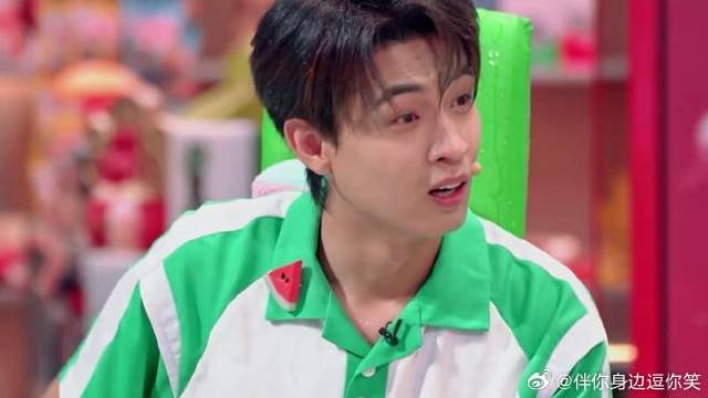 为什么受伤的总是我！张颜齐够惨了，还要被泼！