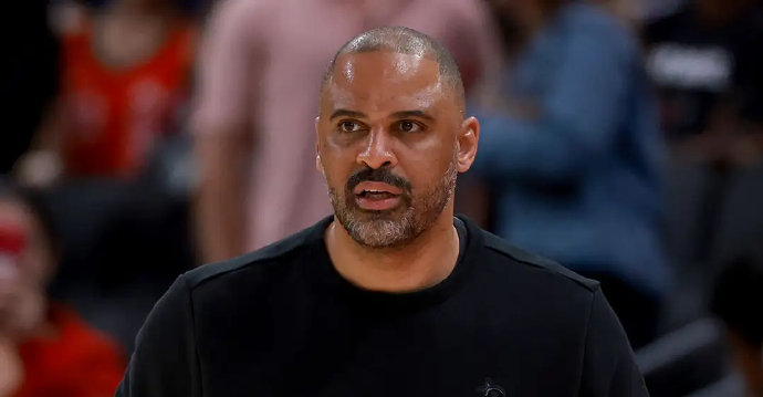 火箭队在对阵森林狼的加时赛中具体有哪些临场指挥失误？