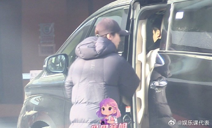 吴京和儿子们具体是如何为谢楠打call应援的？