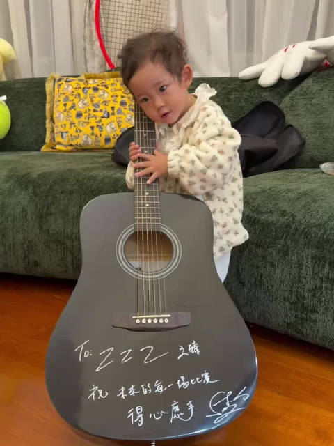 张之臻反复听周杰伦新歌