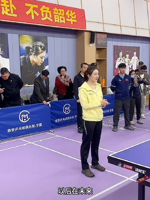 录一半小陈讲话突然卡住的痛谁懂