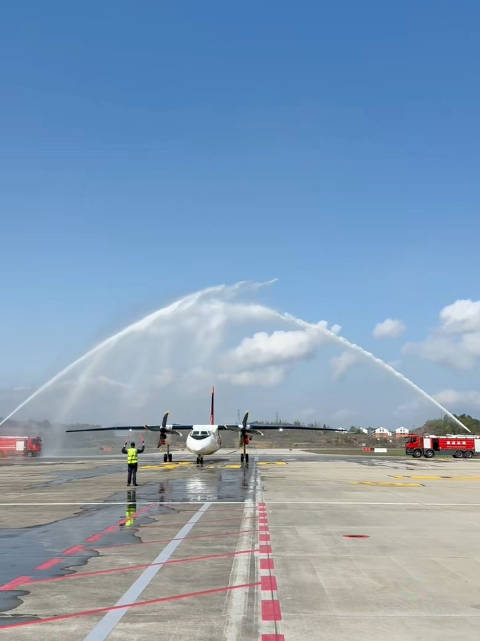 全国仅两架新舟60灭火飞机入列横店