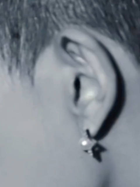 任嘉伦发文告白粉丝分享生活点滴