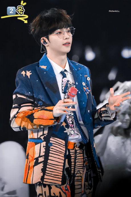 陈立农的粉丝为本次大连站演唱会组织了哪些特别的应援活动？