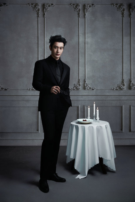 黄晓明今年报考上海戏剧学院的具体专业和方向是什么？