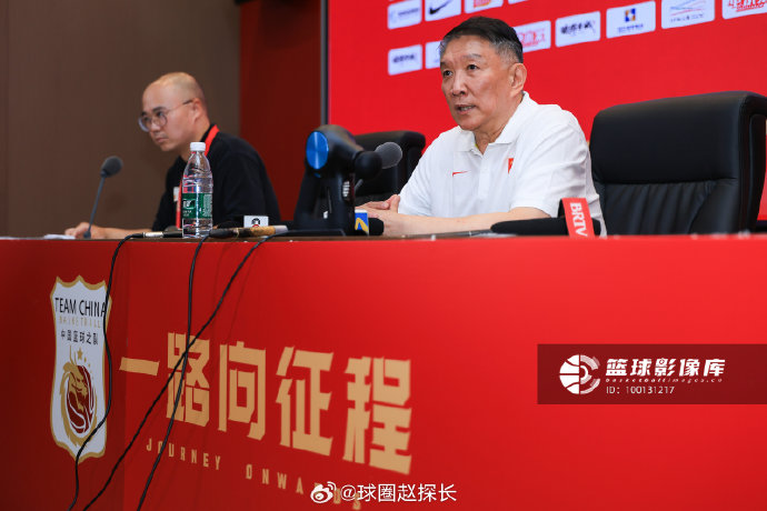 宫鲁鸣教练是如何评价和使用张子宇的？