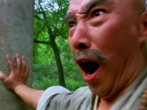 天宝比武时遭到大师兄暗算，可首座却要将他逐出师门