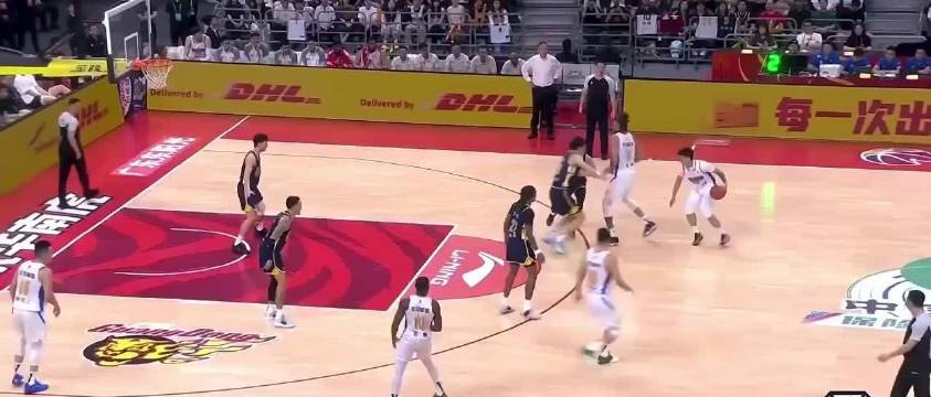 崔永熙高效攻防惊艳全场，广东虽败犹荣