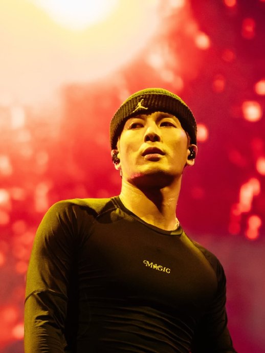 王嘉尔为什么能被邀请登上Tecate Pa’l Norte音乐节？