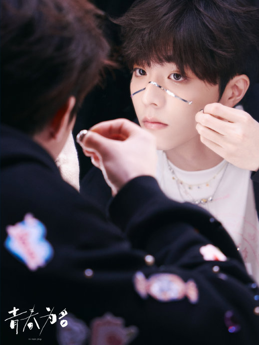 陈立农巡演第12站大连启幕：顶级舞美匠心与双向奔赴的青春盛宴