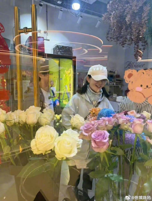 网友对谢娜张杰这种长期坚持的浪漫行为有何评价？