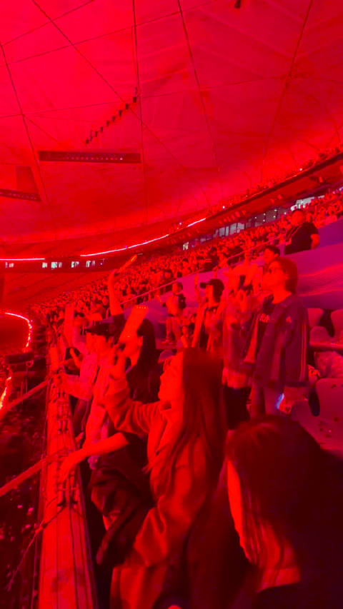 娜姐又又又带着亲友团小分队来支持杰哥演唱会了