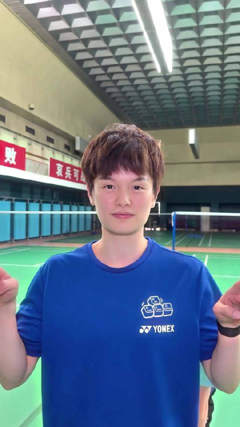 王祉怡dy更新：片名 手忙脚乱的我们
