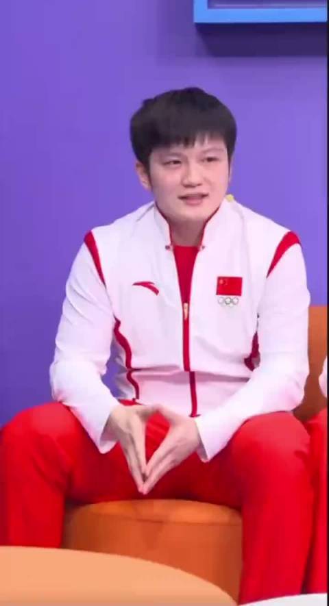 来看樊振东是如何评价林高远的，这脑瓜子转的怎么那么快