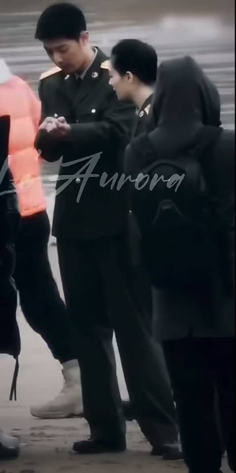 肖战诠释顾一野军旅风骨，军装气质浑然天成