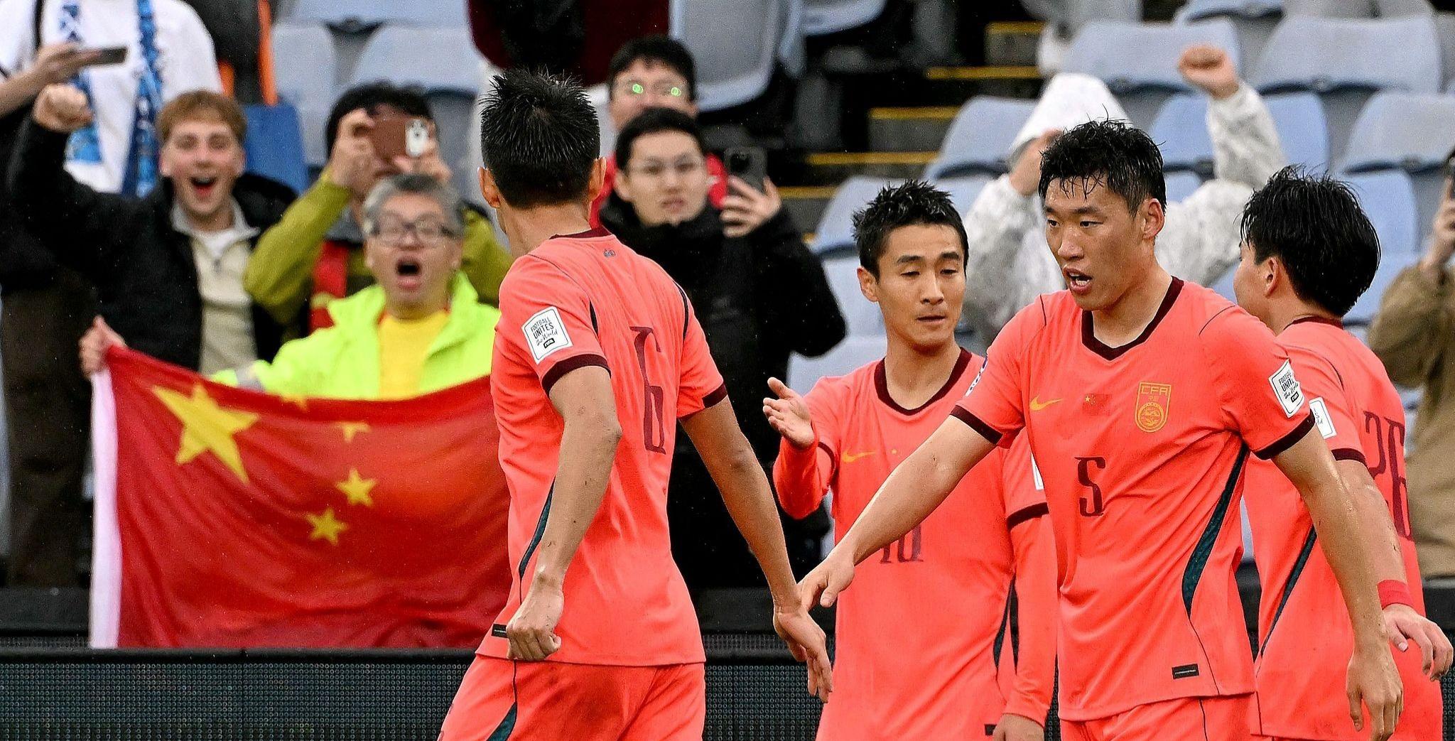 恭喜国足！这4人表现出色，能踢到2030世预赛，值得重用