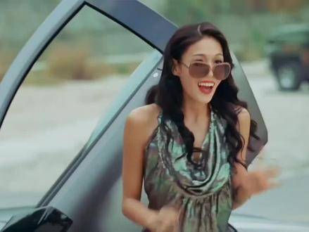 说实话，双腿比例相当优越