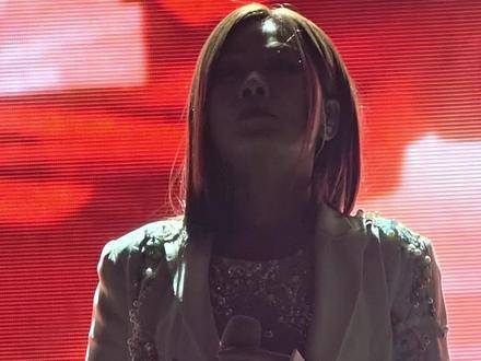 风沙漫卷天涯路，红尘深处系牵肠！田震演绎《红尘客栈》，风味独绝！