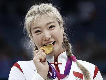 李梦单节12分助中国女篮亚洲杯夺冠