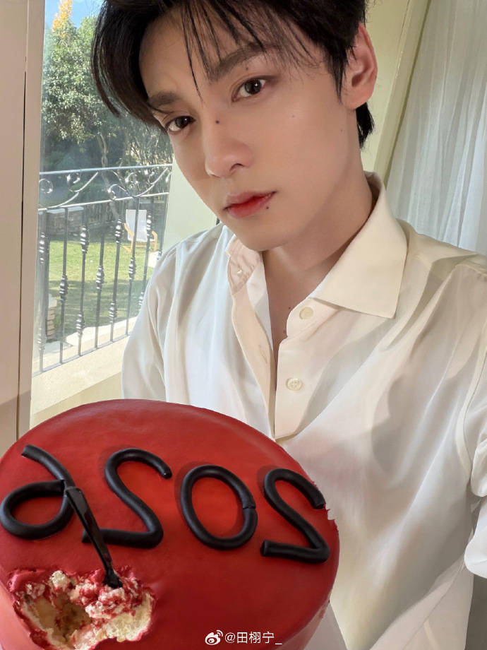 借一抹霞光,收尾2025:在“未完待栩”的时光里,与世界温柔告别