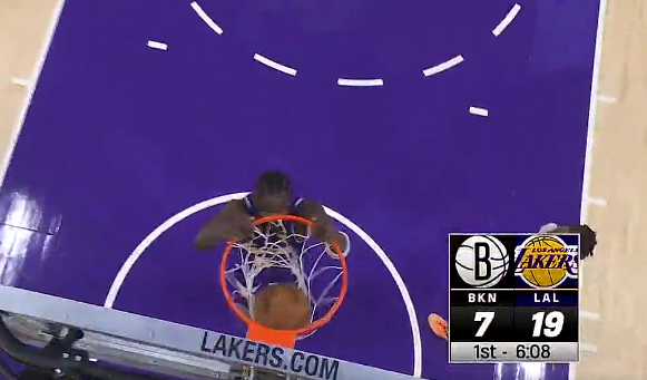 硬顿！艾顿大帽后又轻松双手暴扣，湖人开局19-7领先篮网