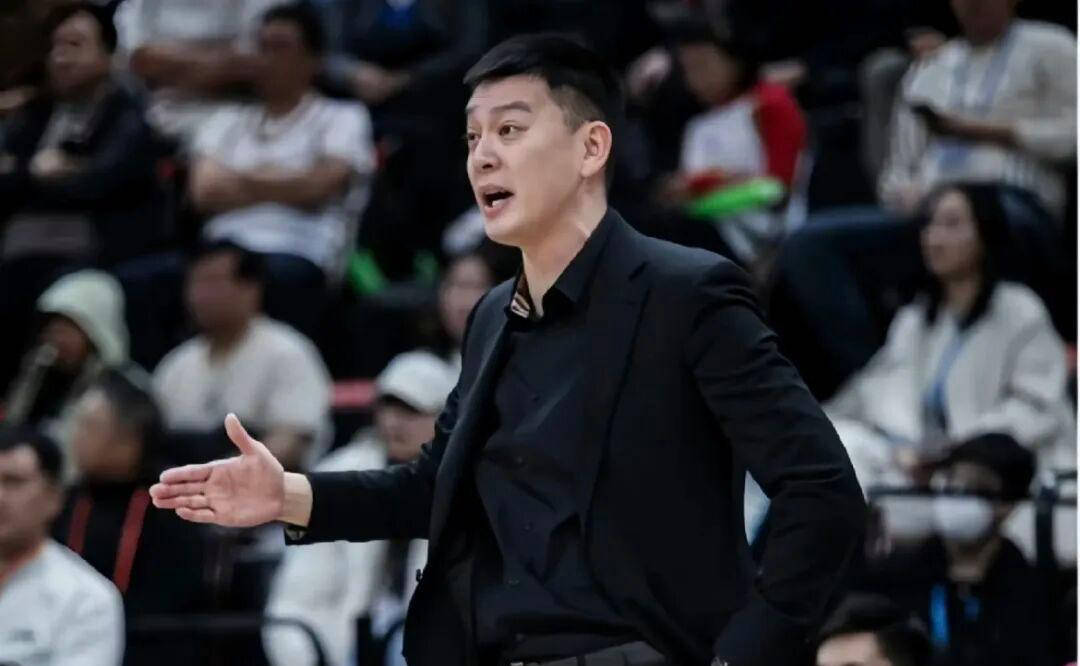 CBA最新动态揭秘！杨鸣下家疑似曝光，广东悍将强势复出，迪亚洛再度爆发