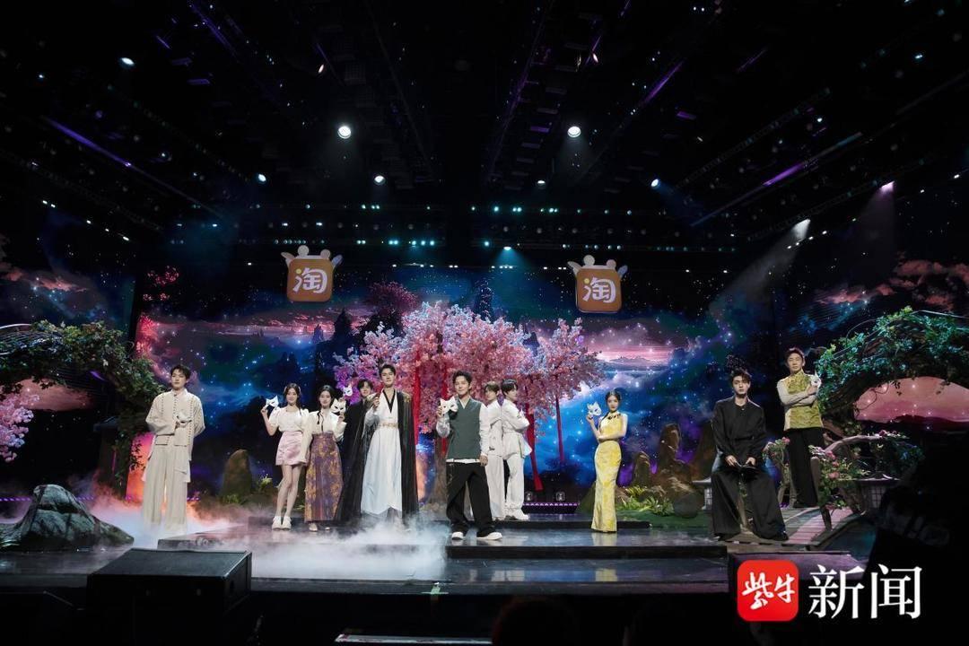 “狐妖小红娘”5月25日晚“团建”,龚俊又亮嗓