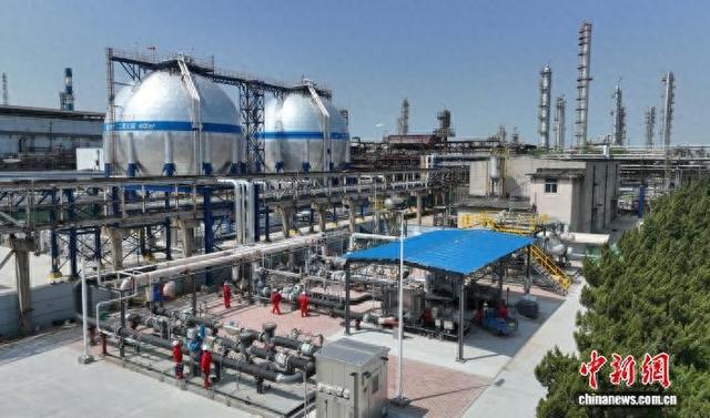 图为中国石化胜利油田百万吨级CCUS全链条示范工程二氧化碳输送管道首站。(资料图)朱克民 摄