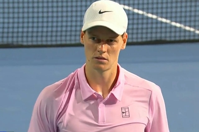 疯狂16连胜+连赢32盘！2-0，辛纳7连杀兹维列夫，决赛对阵出炉