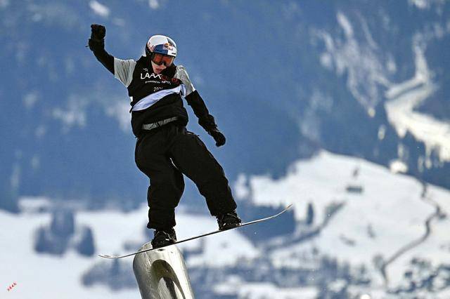 国际雪联单板滑雪坡面障碍技巧世界杯瑞士莱克斯站落幕苏翊鸣摘得铜牌