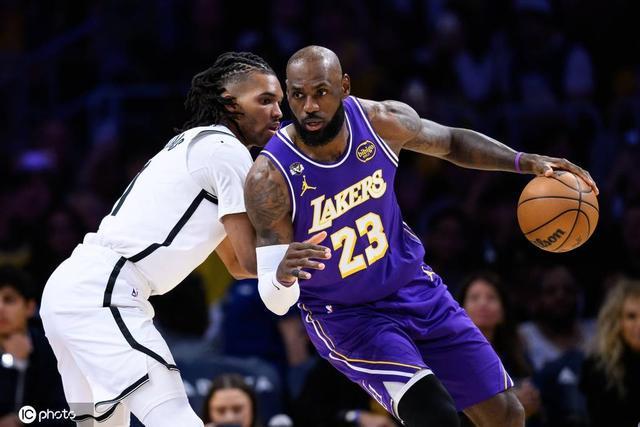 NBA常规赛，主场作战的湖人以116-99击败篮网，篮网遭遇10连败